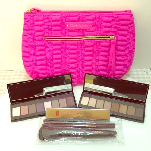 Elizabeth Arden Other - Elizabeth Arden Makeup Gift Set